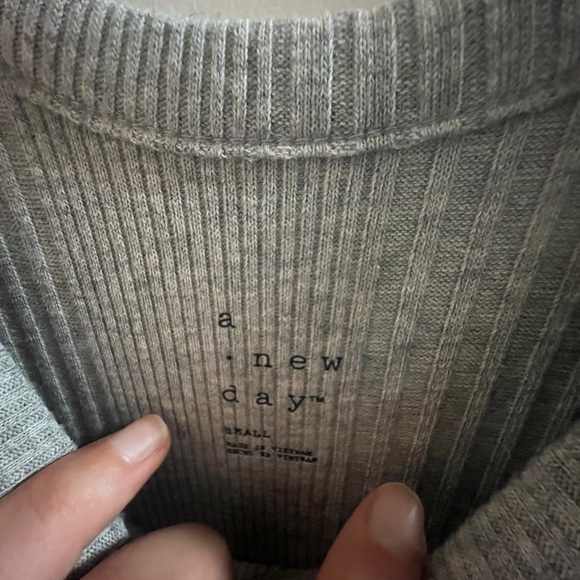 Light gray midi cotton dress. Large. Great condition. - Picture 2 of 2